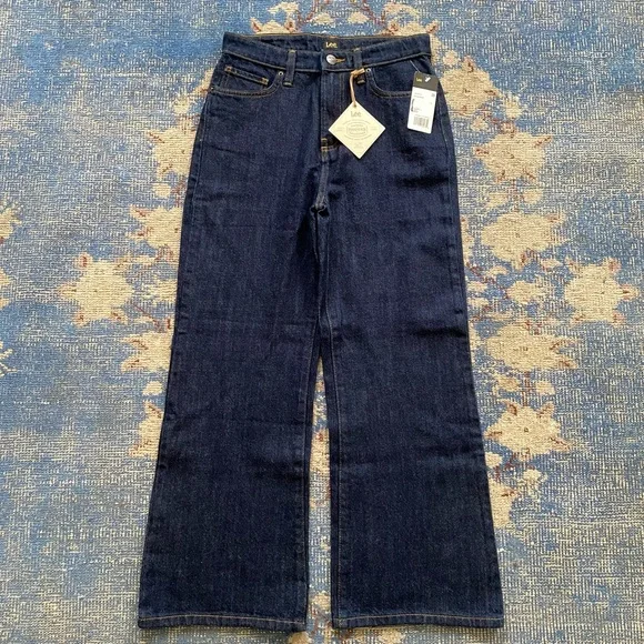NWT Lee Vintage Modern Wide Leg Jeans 26